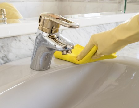 Detailed house cleaning service for local homes and rentals